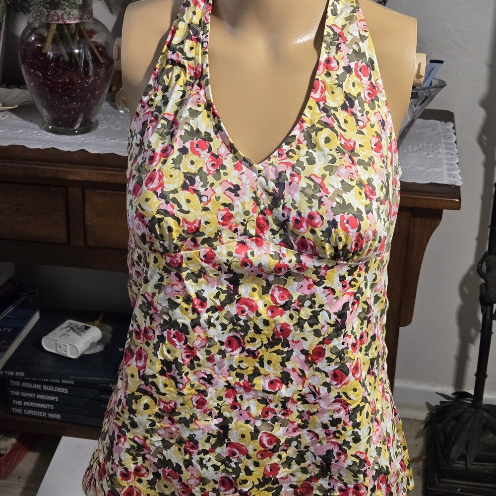 Loft Floral Halter Top.  Sz 0